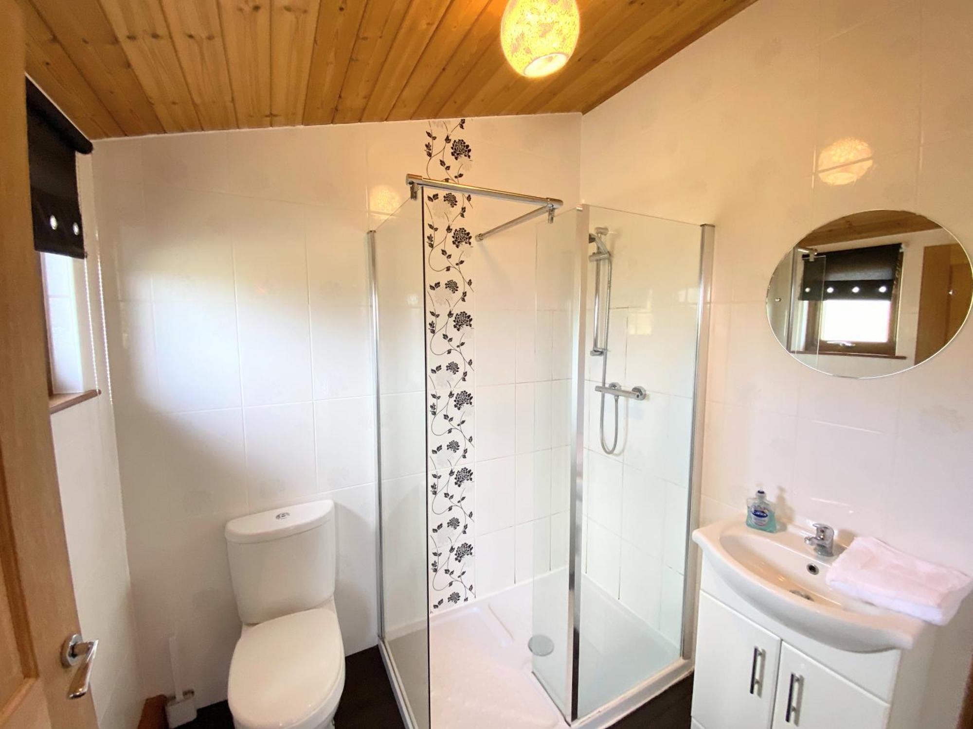 Torridon 12 With Private Hot Tub - Fife - Loch Leven - Lomond Hills Villa Kelty Buitenkant foto